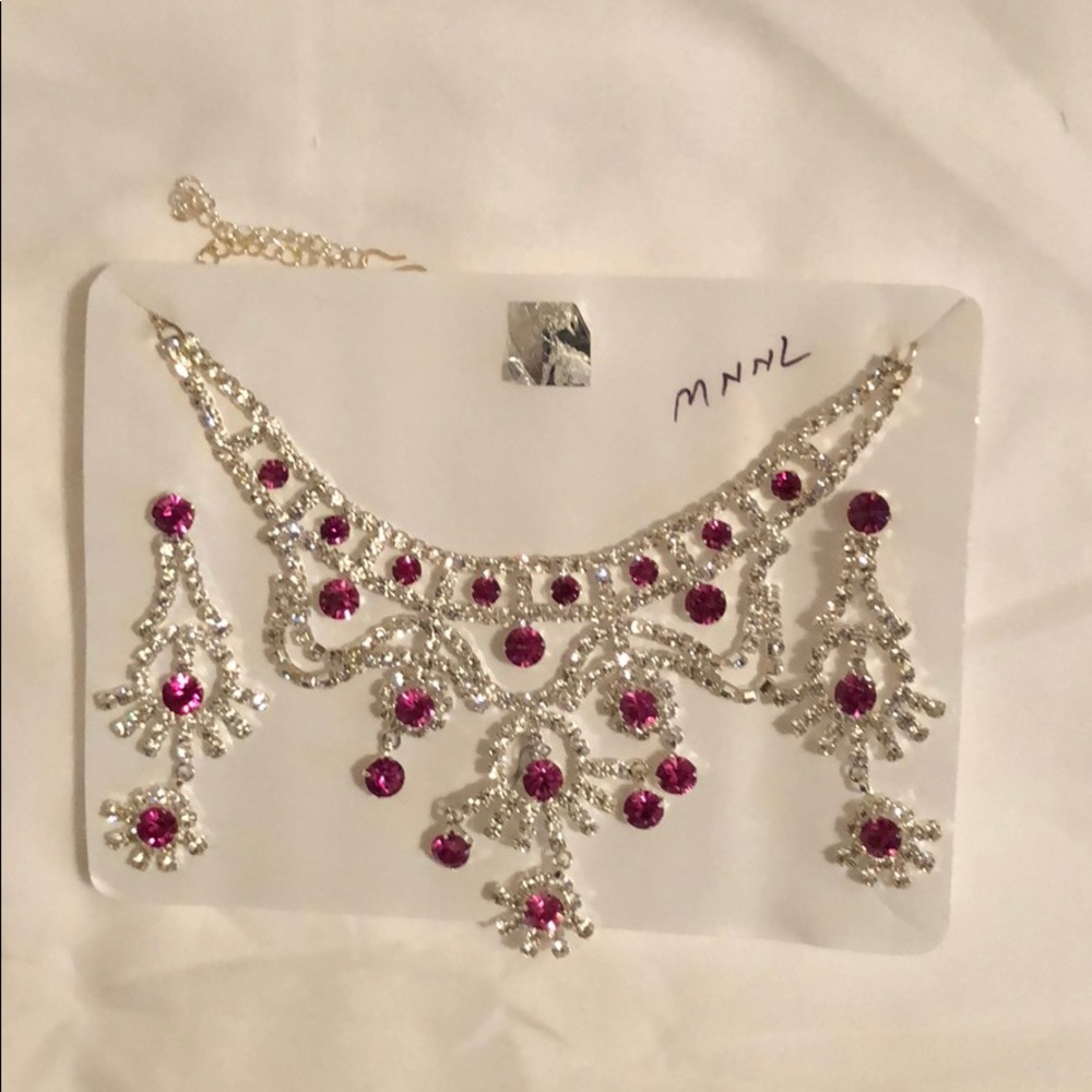 New Necklace with earrings - Picture 2 of 7